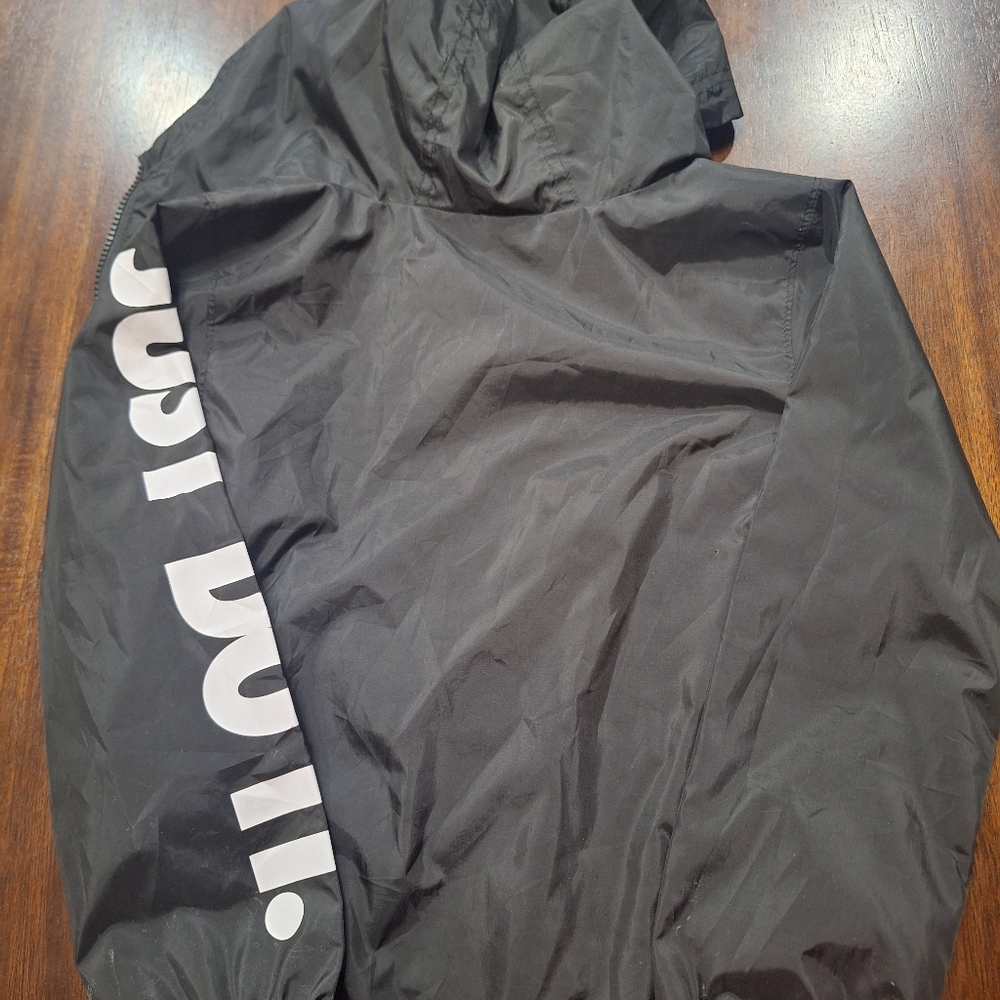 Nike Boys Full Zip Lightweight Hooded Windbreaker Jacket Black Size XS 4 - Picture 5 of 5